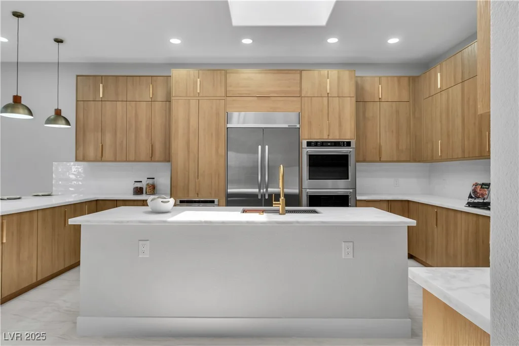 7738 Willow Cove, Las Vegas, NV 89129