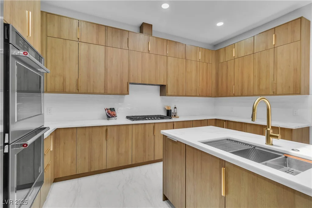 7738 Willow Cove, Las Vegas, NV 89129