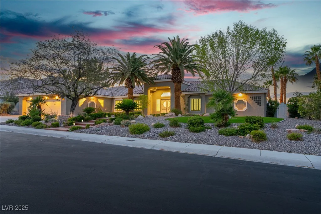 7738 Willow Cove, Las Vegas, NV 89129