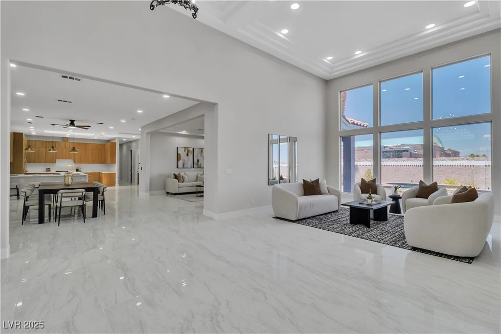 7738 Willow Cove, Las Vegas, NV 89129