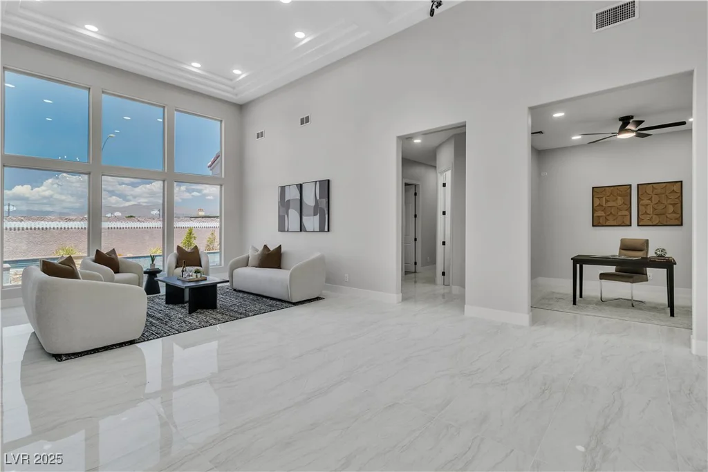 7738 Willow Cove, Las Vegas, NV 89129