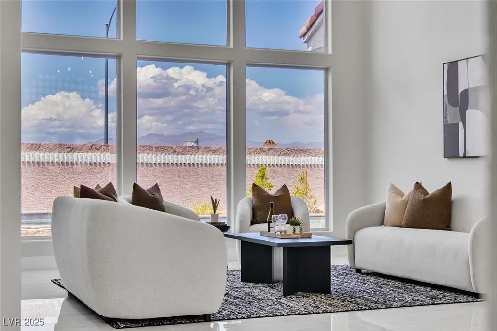 7738 Willow Cove, Las Vegas, NV 89129