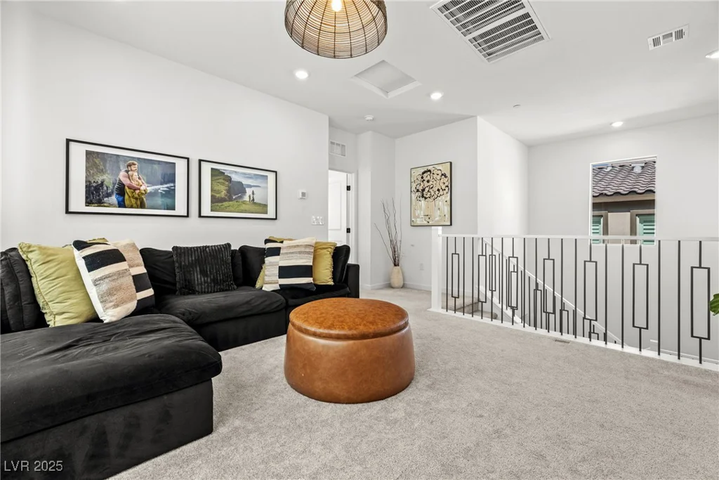 11652 Desert Hollow, Las Vegas, NV 89138