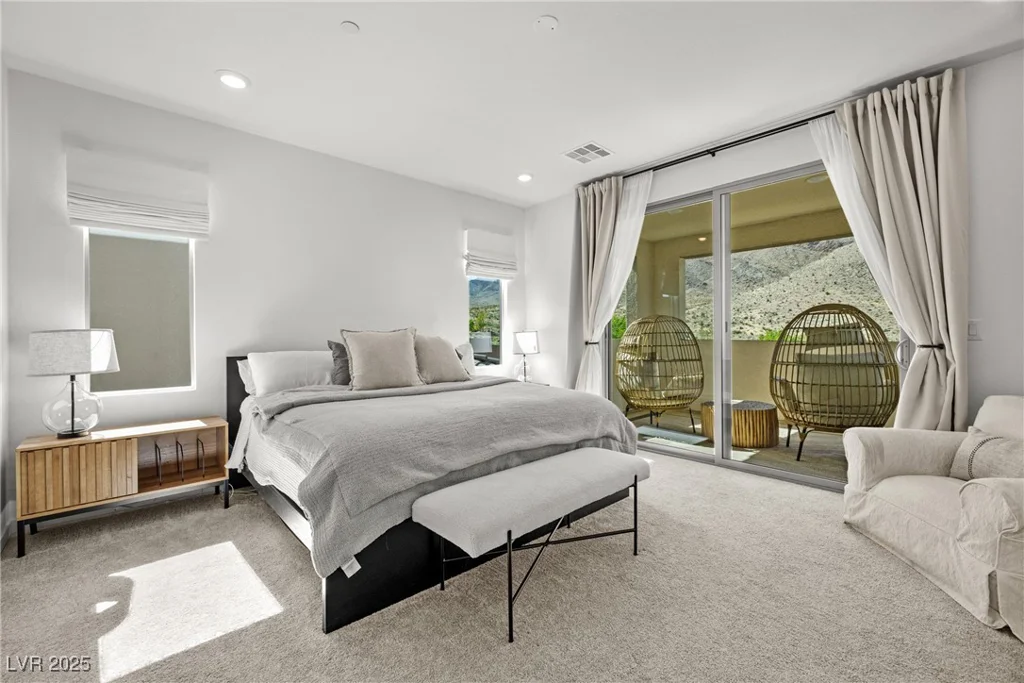 11652 Desert Hollow, Las Vegas, NV 89138