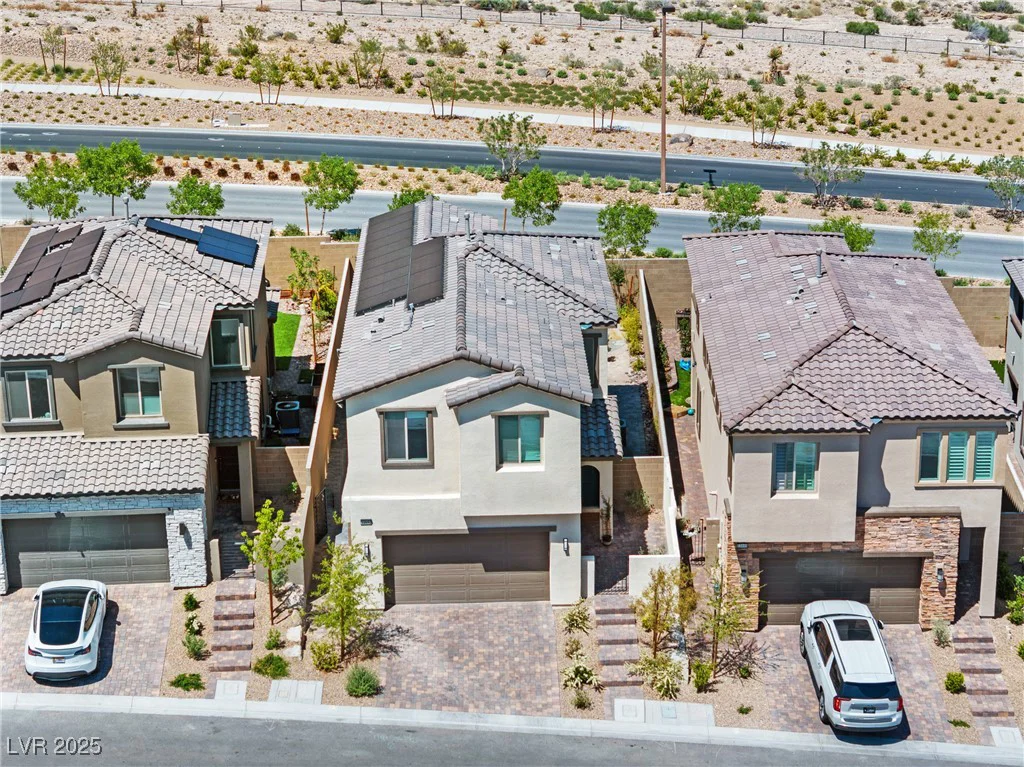 11652 Desert Hollow, Las Vegas, NV 89138
