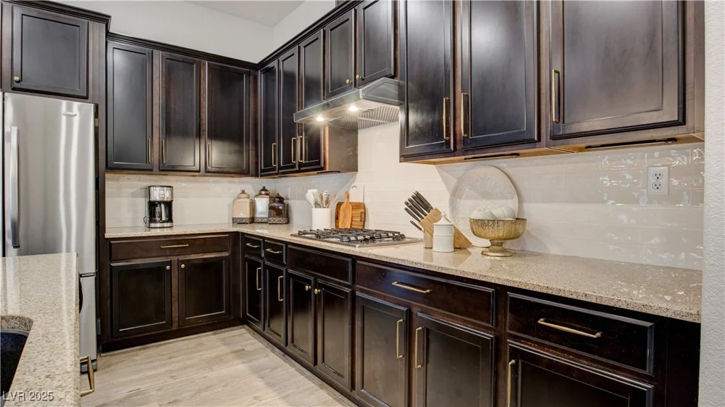 1869 Bronze Patina, Henderson, NV 89044