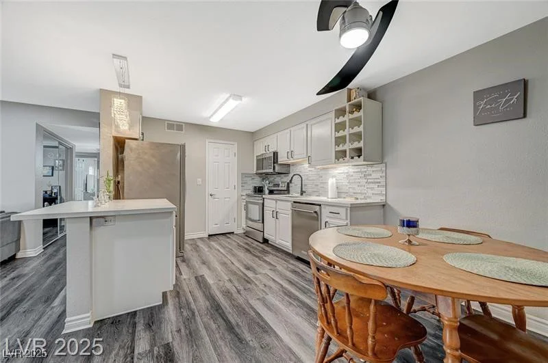 2451 Rainbow, Las Vegas, NV 89108