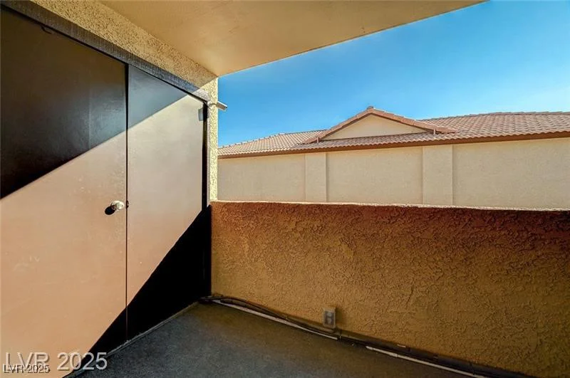 2451 Rainbow, Las Vegas, NV 89108