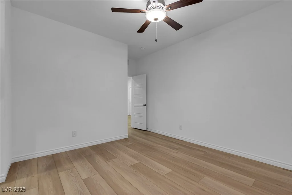 9570 Thistle Creek, Las Vegas, NV 89178