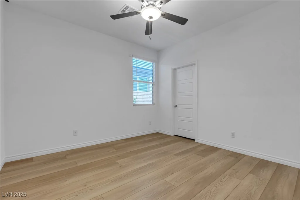 9570 Thistle Creek, Las Vegas, NV 89178