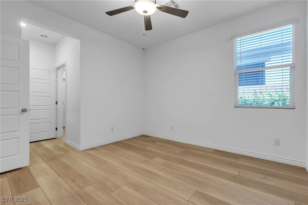 9570 Thistle Creek, Las Vegas, NV 89178