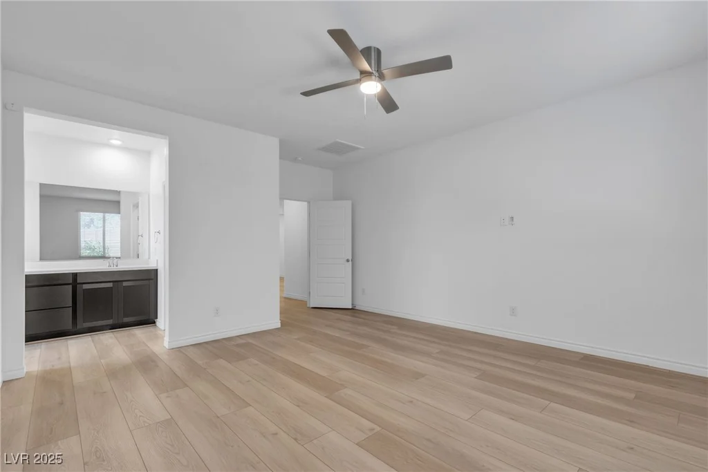 9570 Thistle Creek, Las Vegas, NV 89178