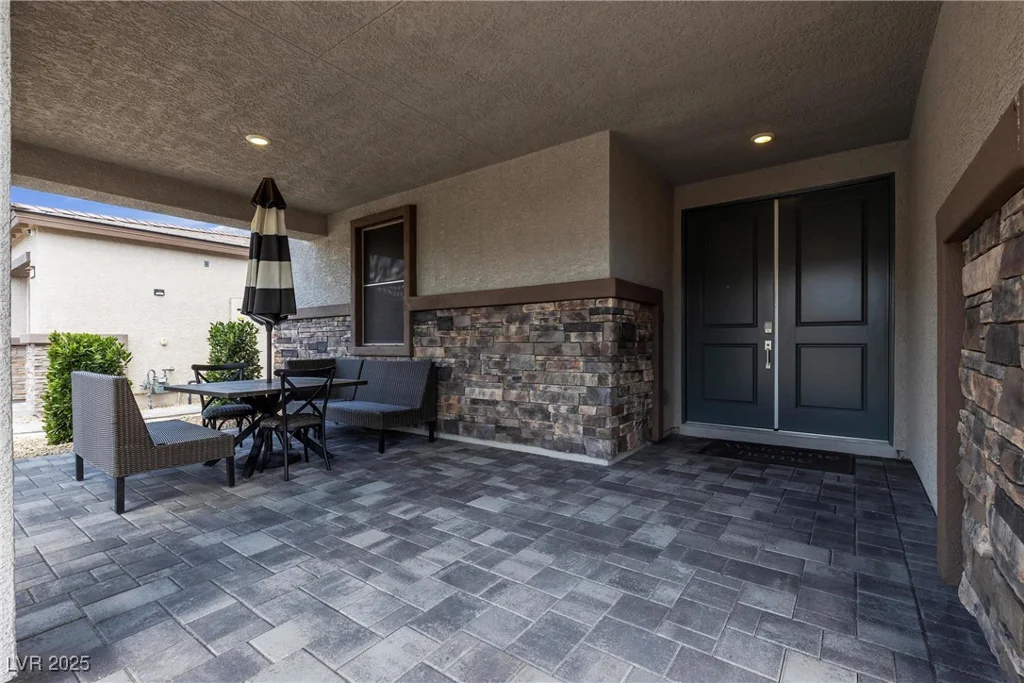 9570 Thistle Creek, Las Vegas, NV 89178