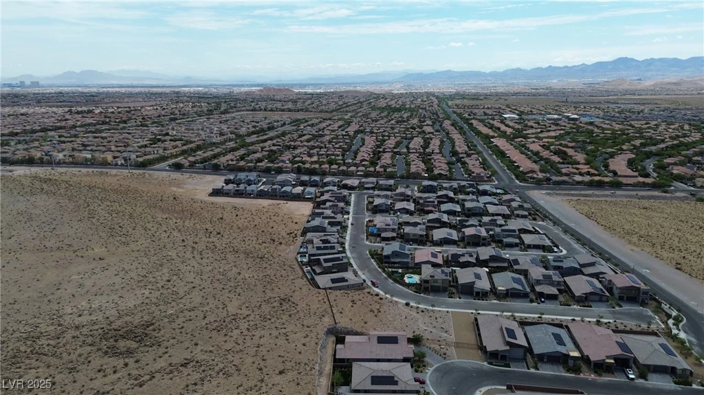 9570 Thistle Creek, Las Vegas, NV 89178