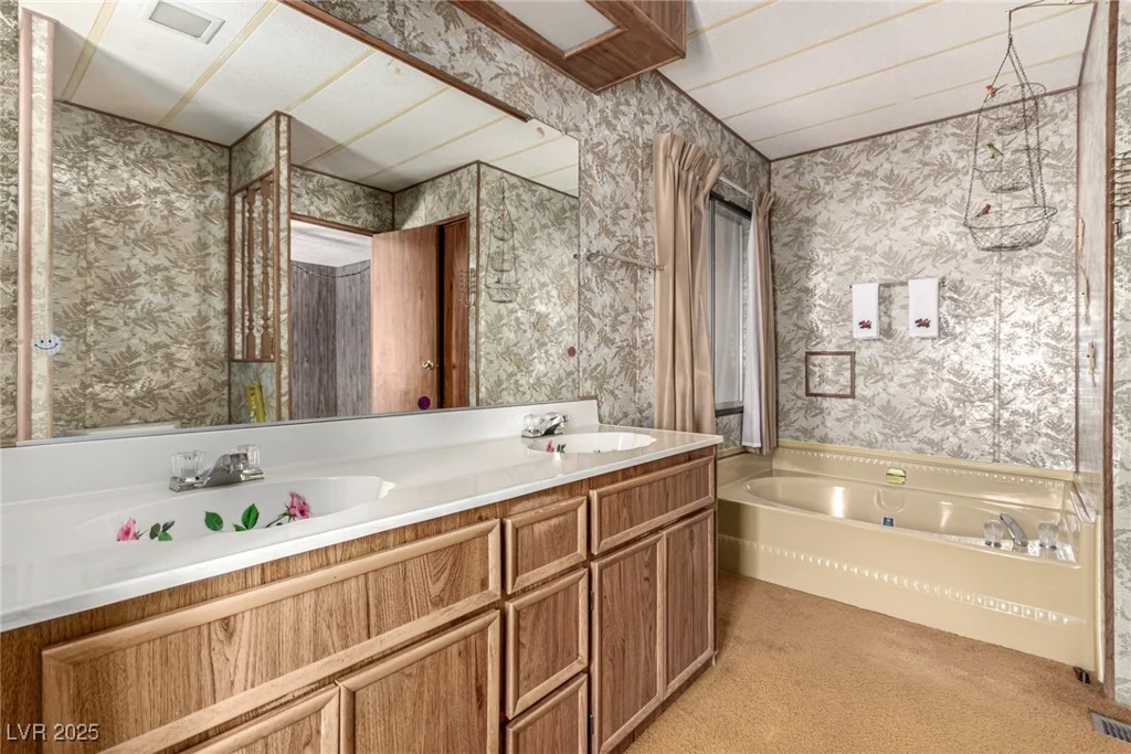 230 Copper Flats, Pahrump, NV 89048