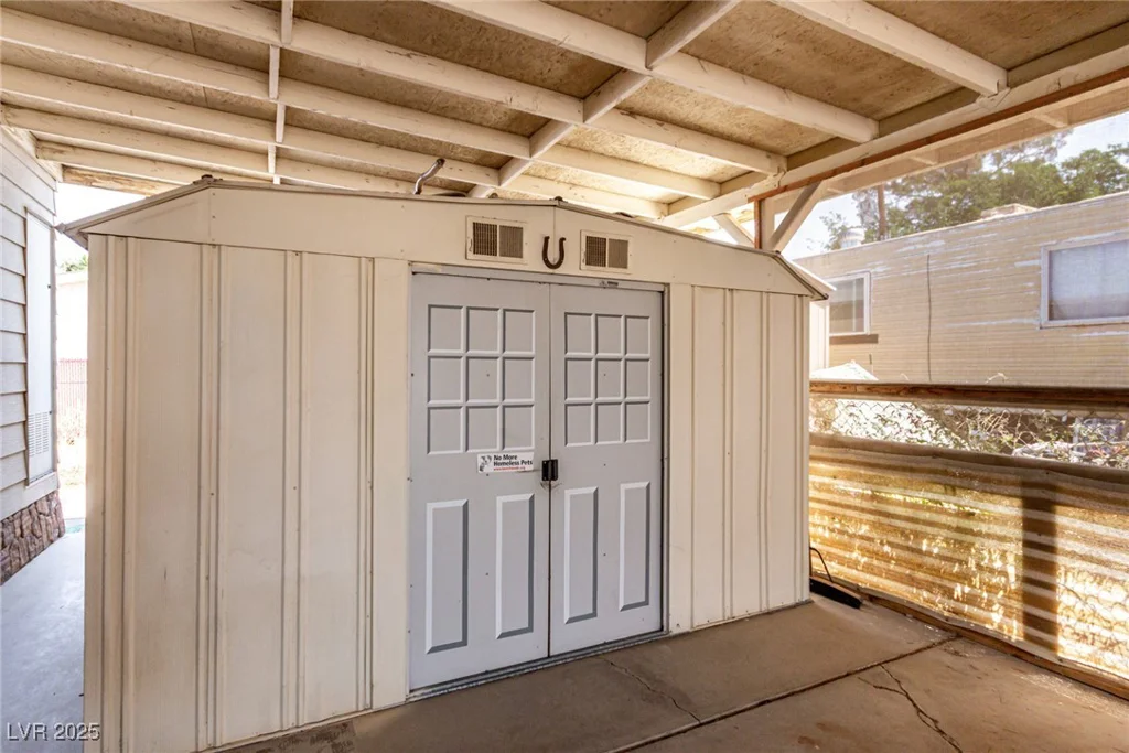 230 Copper Flats, Pahrump, NV 89048