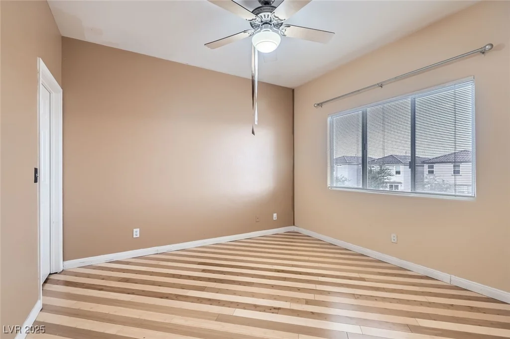 7267 Mesa Vista, Las Vegas, NV 89113