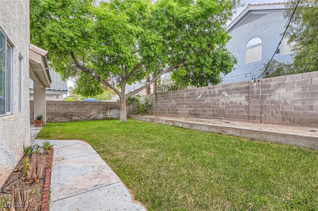 7267 Mesa Vista, Las Vegas, NV 89113