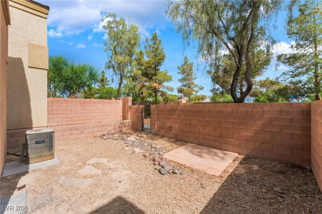 28 Yellow Flame, North Las Vegas, NV 89084