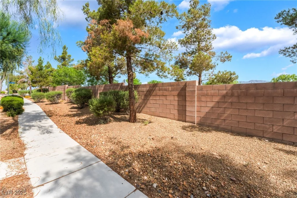 28 Yellow Flame, North Las Vegas, NV 89084