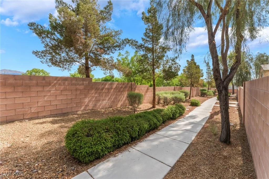 28 Yellow Flame, North Las Vegas, NV 89084