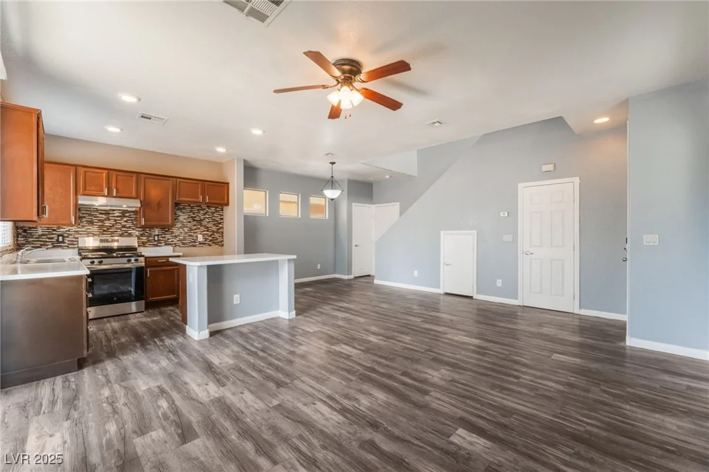 28 Yellow Flame, North Las Vegas, NV 89084