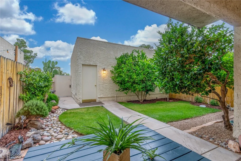 768 Lawrence, Henderson, NV 89015