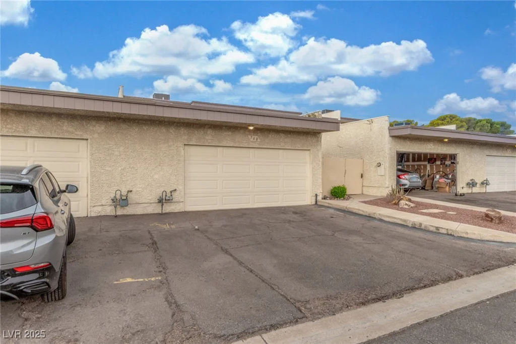 768 Lawrence, Henderson, NV 89015