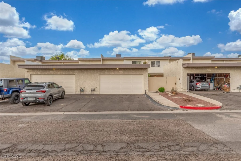 768 Lawrence, Henderson, NV 89015