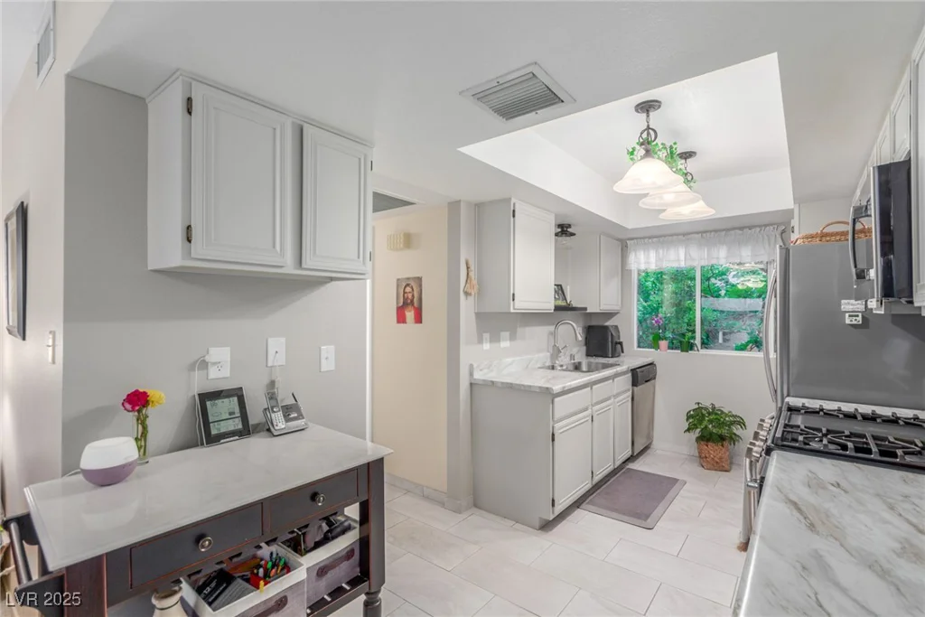 768 Lawrence, Henderson, NV 89015