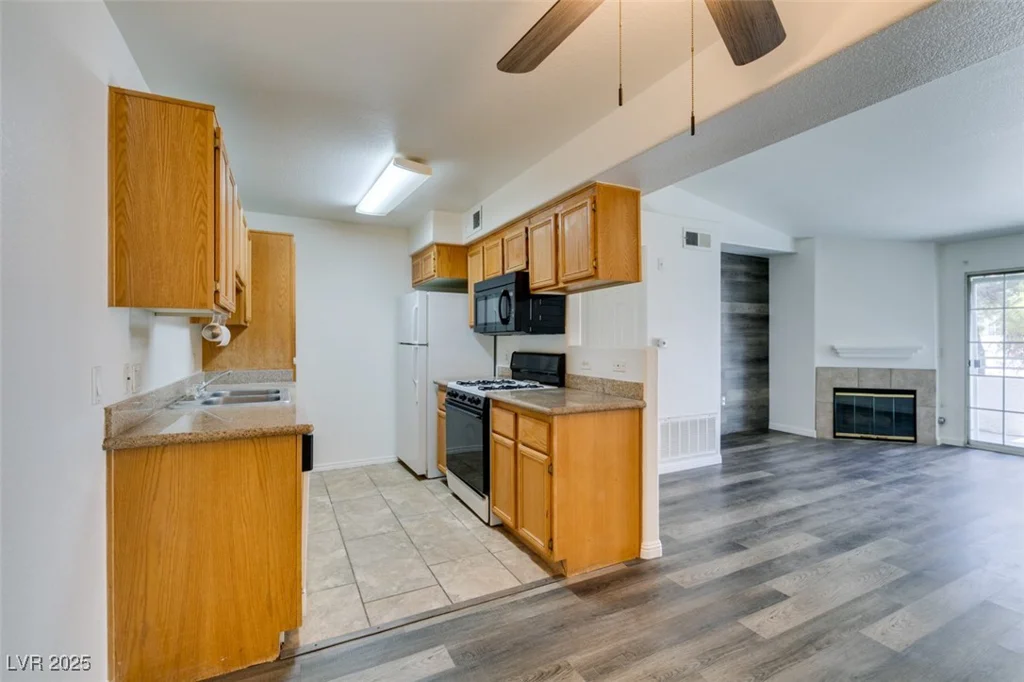 3318 Decatur, Las Vegas, NV 89130