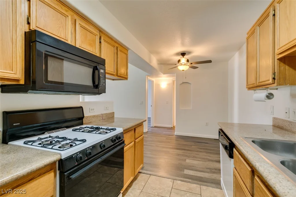 3318 Decatur, Las Vegas, NV 89130