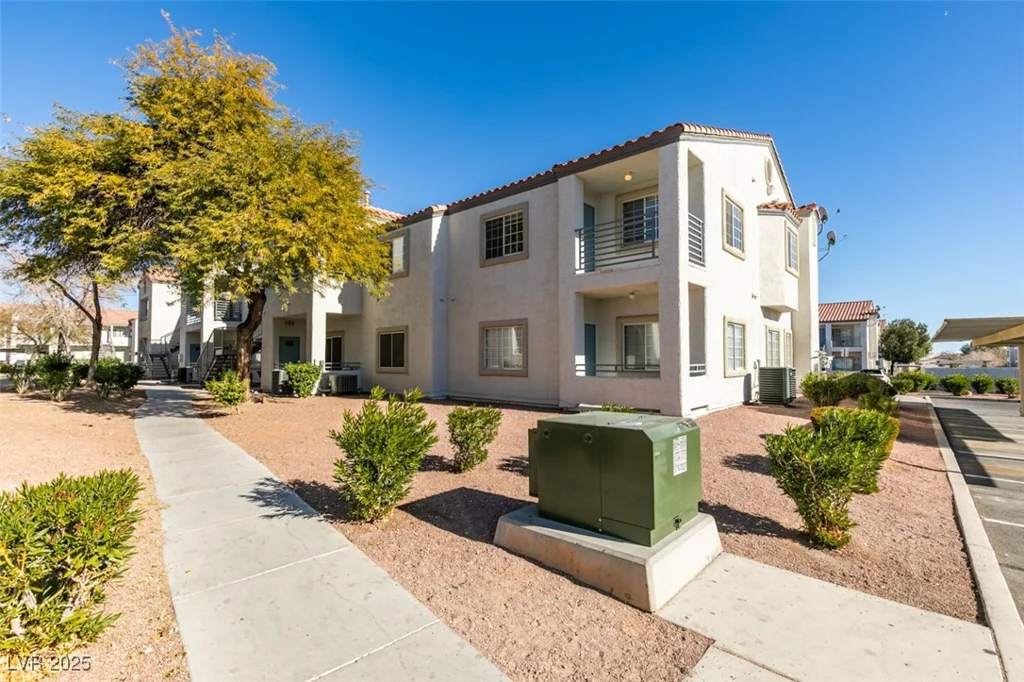 3318 Decatur, Las Vegas, NV 89130
