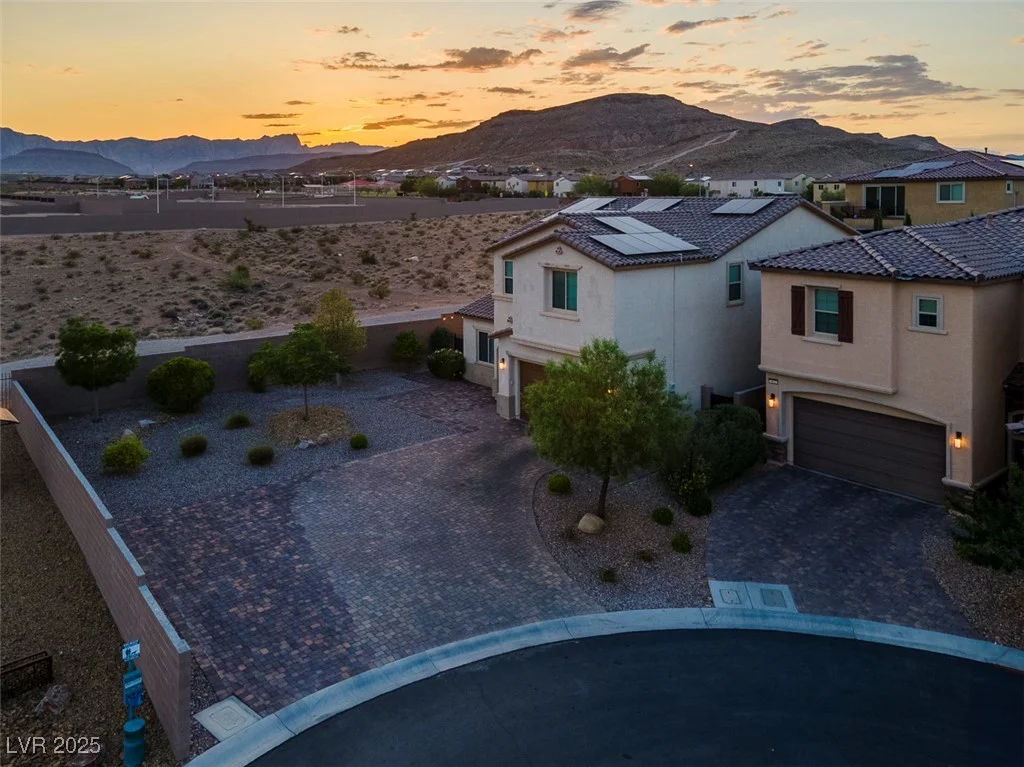 9654 Starfish Reef, Las Vegas, NV 89178
