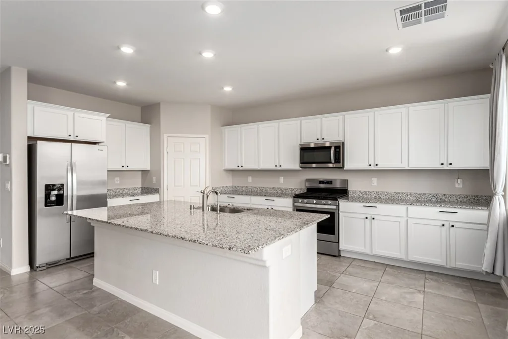 7733 Rosebark Cliffs, North Las Vegas, NV 89084