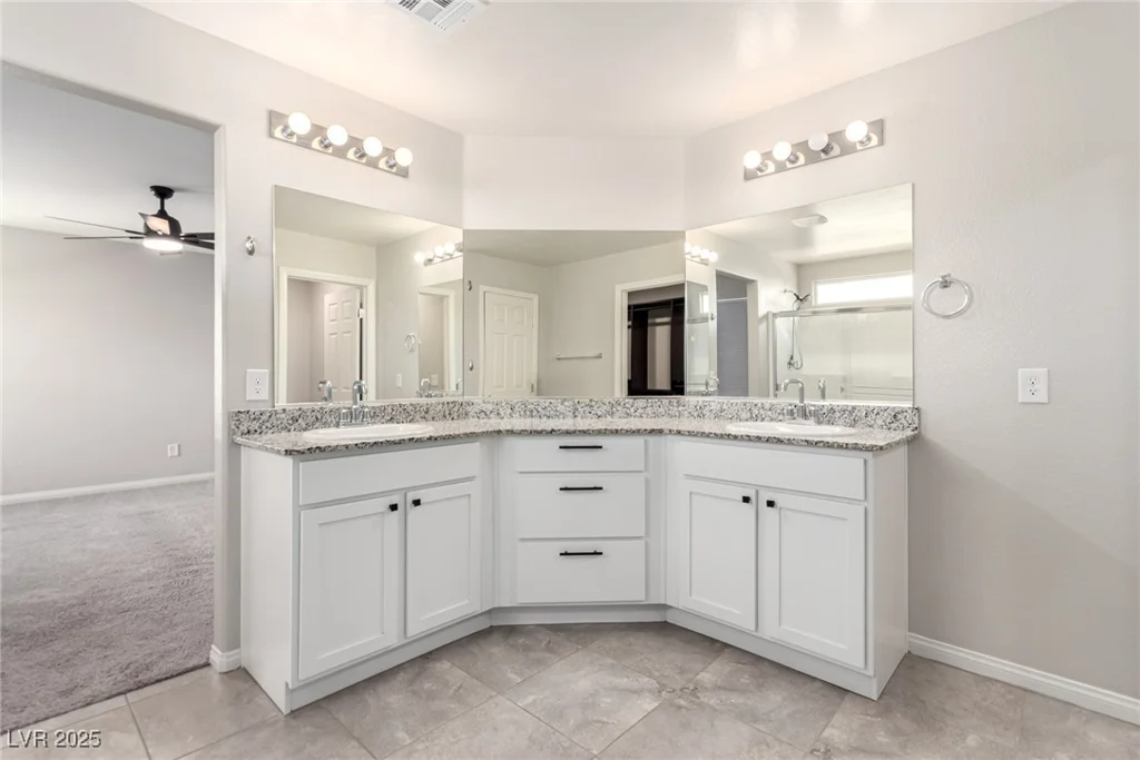 7733 Rosebark Cliffs, North Las Vegas, NV 89084