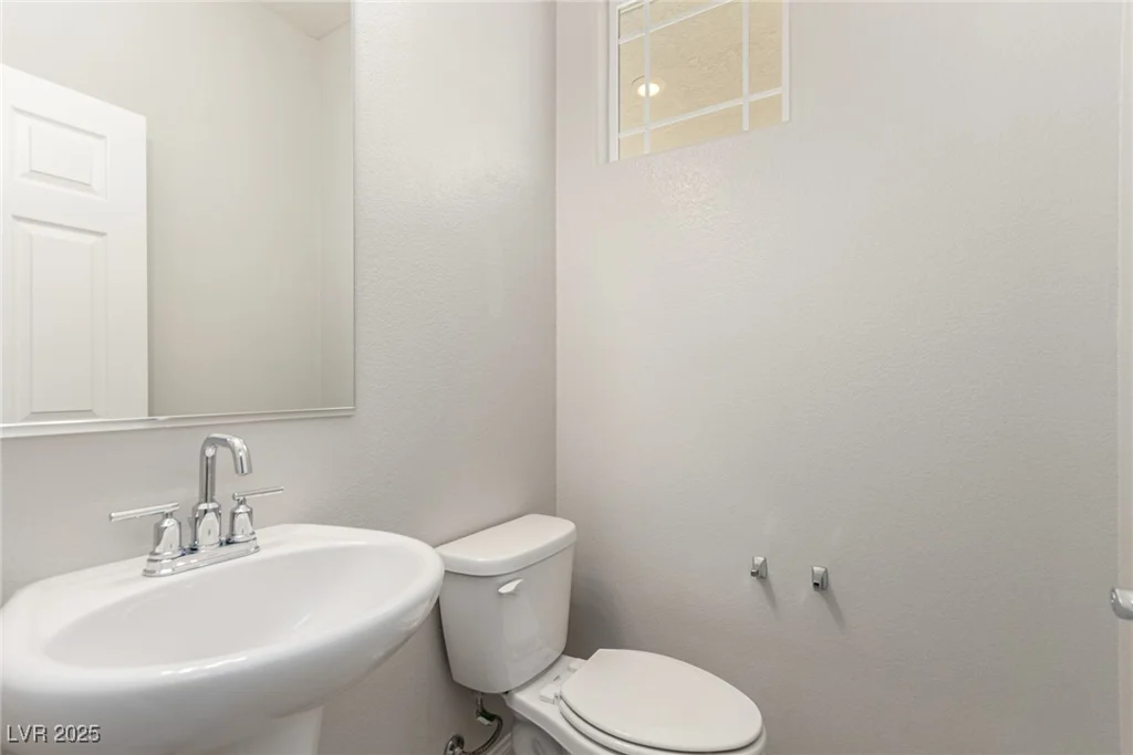 7733 Rosebark Cliffs, North Las Vegas, NV 89084