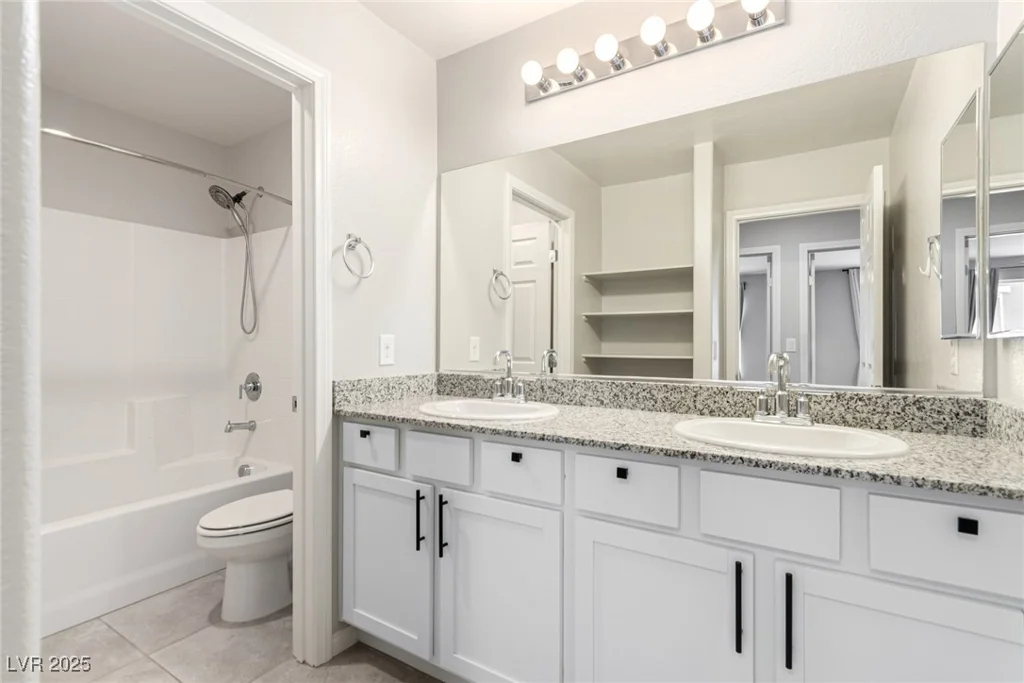 7733 Rosebark Cliffs, North Las Vegas, NV 89084