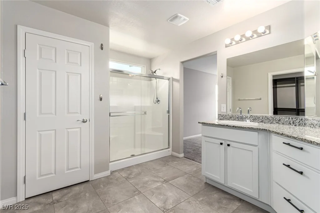 7733 Rosebark Cliffs, North Las Vegas, NV 89084