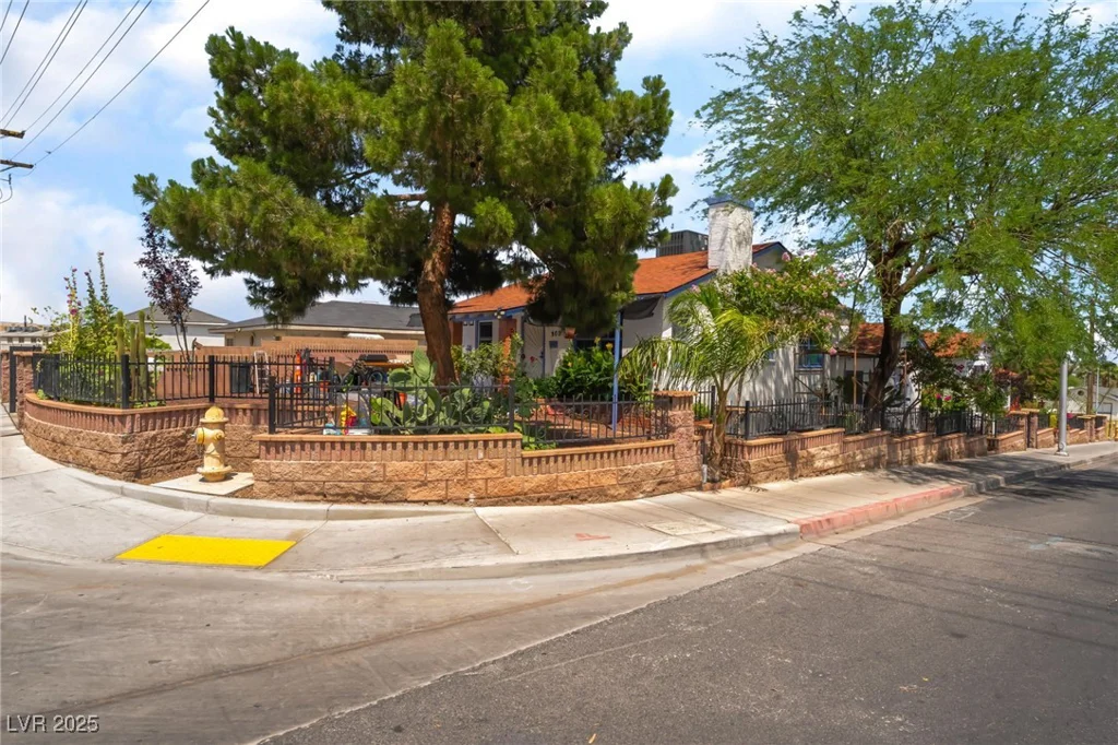 300 14th, Las Vegas, NV 89101
