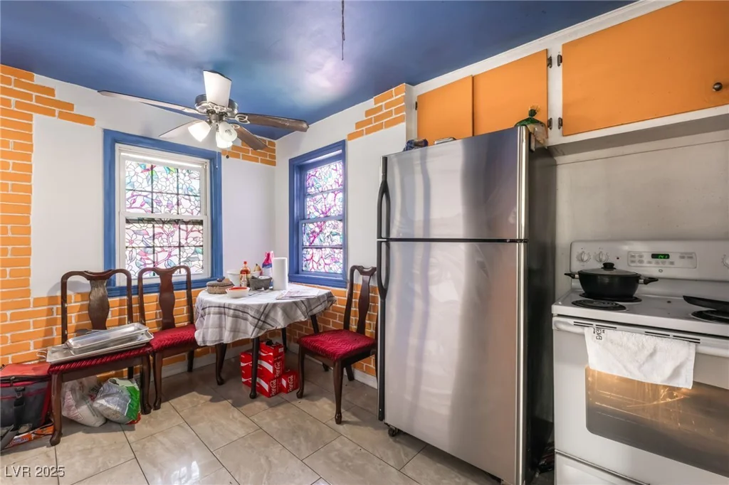 300 14th, Las Vegas, NV 89101