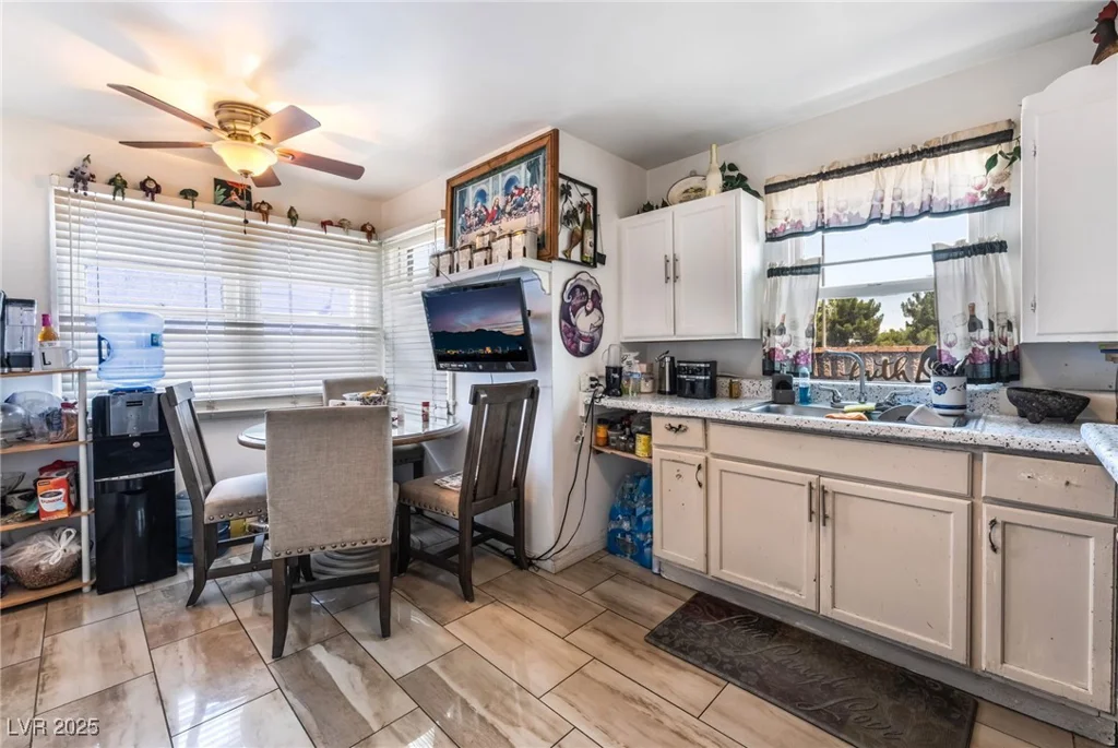 300 14th, Las Vegas, NV 89101