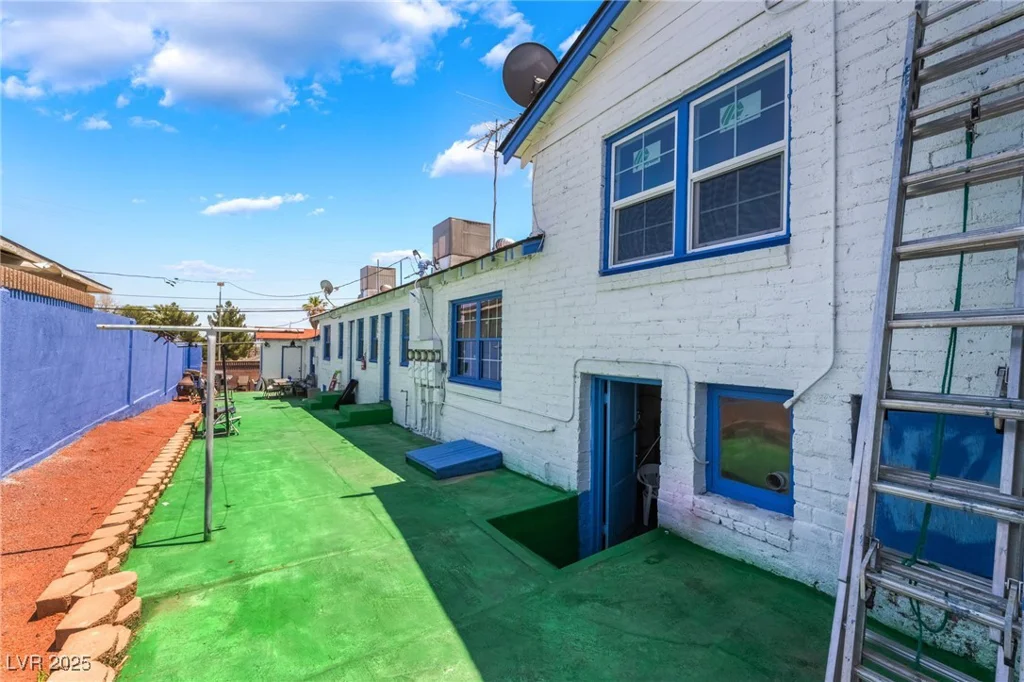 300 14th, Las Vegas, NV 89101
