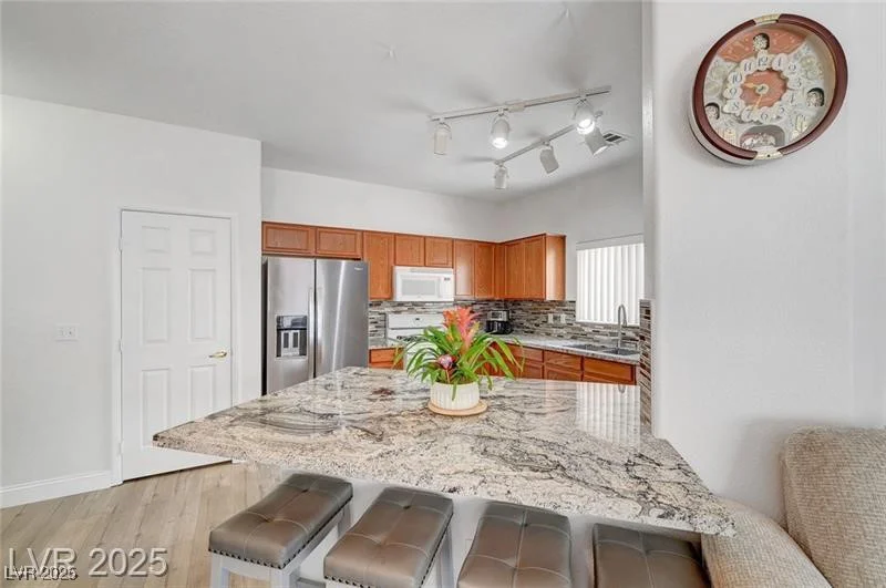 6320 Desert Leaf, North Las Vegas, NV 89081