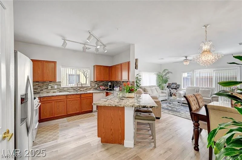 6320 Desert Leaf, North Las Vegas, NV 89081