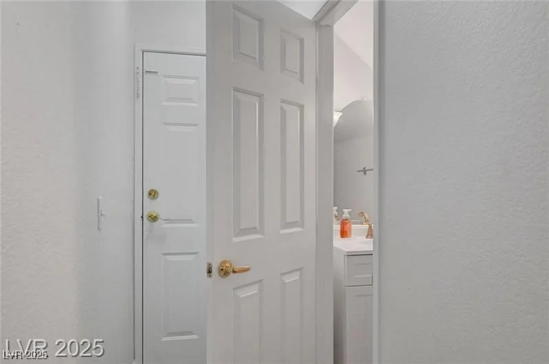6320 Desert Leaf, North Las Vegas, NV 89081