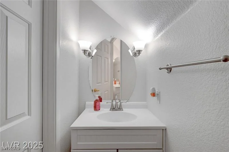 6320 Desert Leaf, North Las Vegas, NV 89081