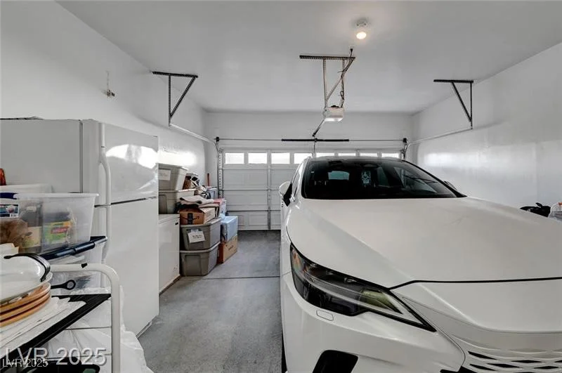 6320 Desert Leaf, North Las Vegas, NV 89081