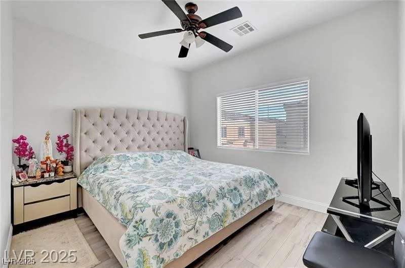 6320 Desert Leaf, North Las Vegas, NV 89081