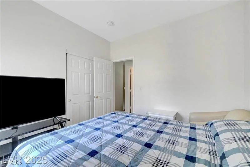 6320 Desert Leaf, North Las Vegas, NV 89081